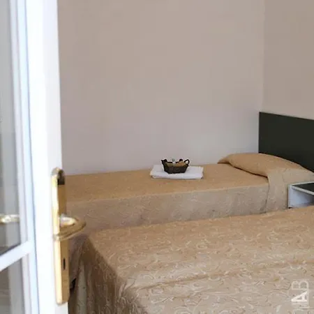 Hotel Plaza 3*